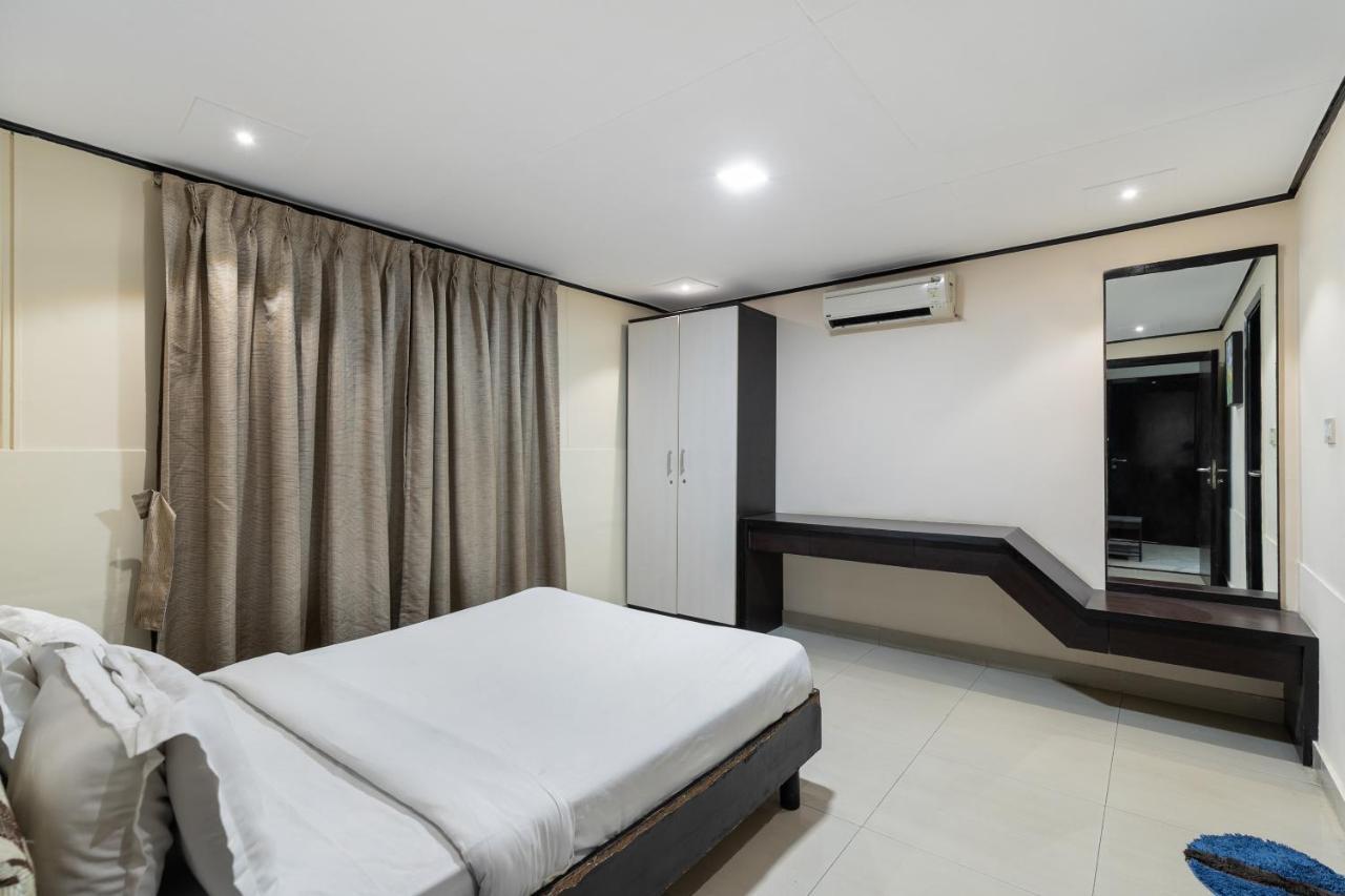 Capital O 47539Capital O Umbergaon Club Hotel Umargām Esterno foto