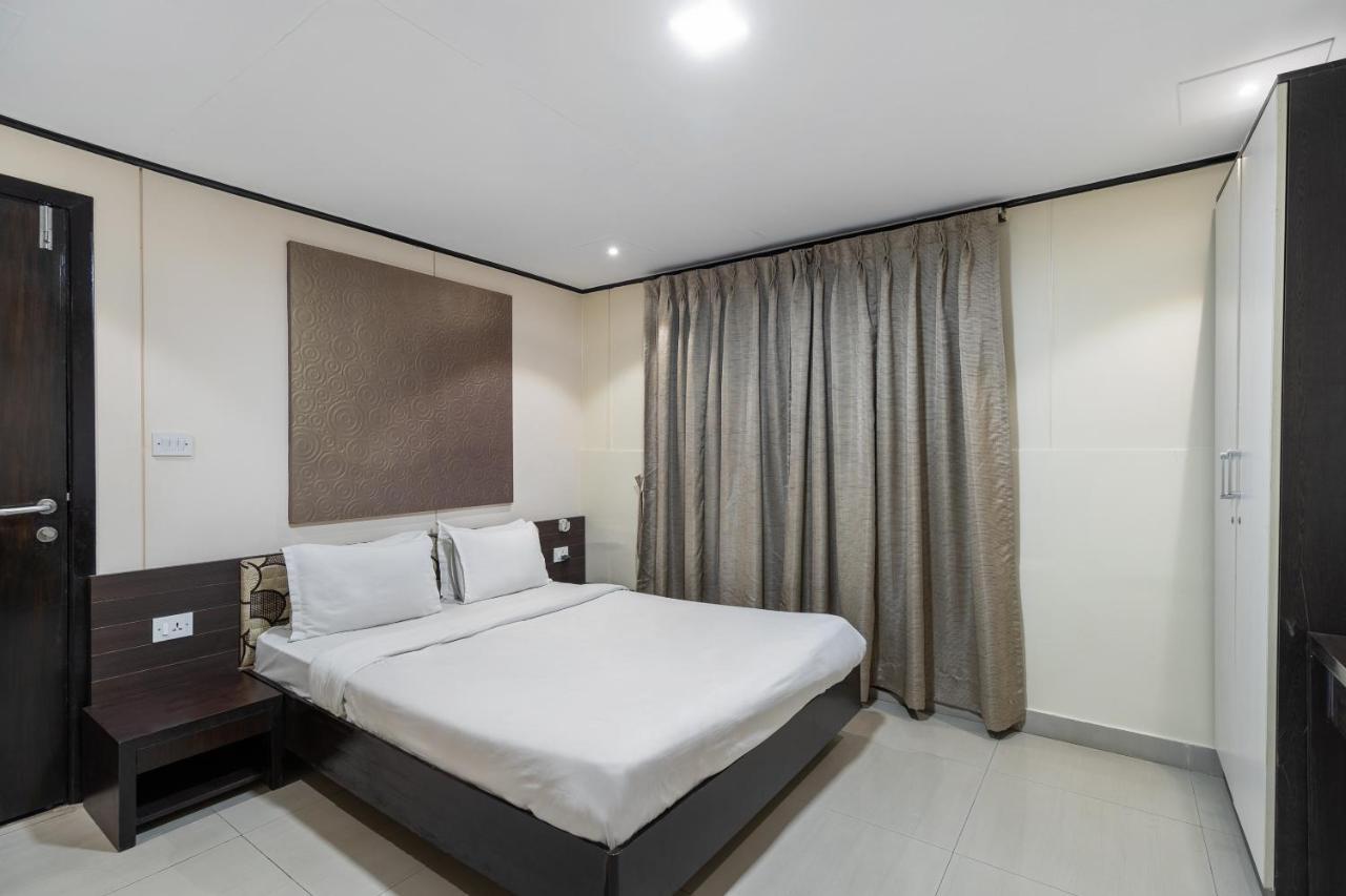 Capital O 47539Capital O Umbergaon Club Hotel Umargām Esterno foto